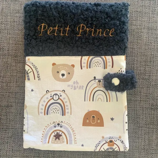 Protège Carnet de Santé Personnalisé