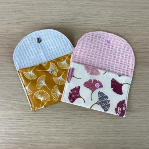 pochette imperméable savon serviette hygiénique lavable